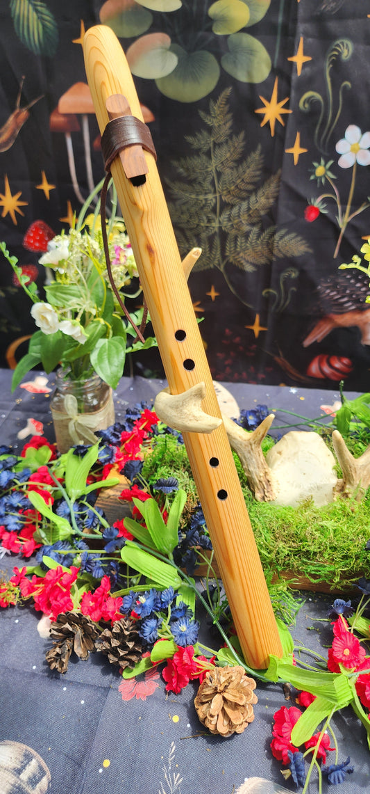 Western Cedar Flute in G – Earth Walker Edition